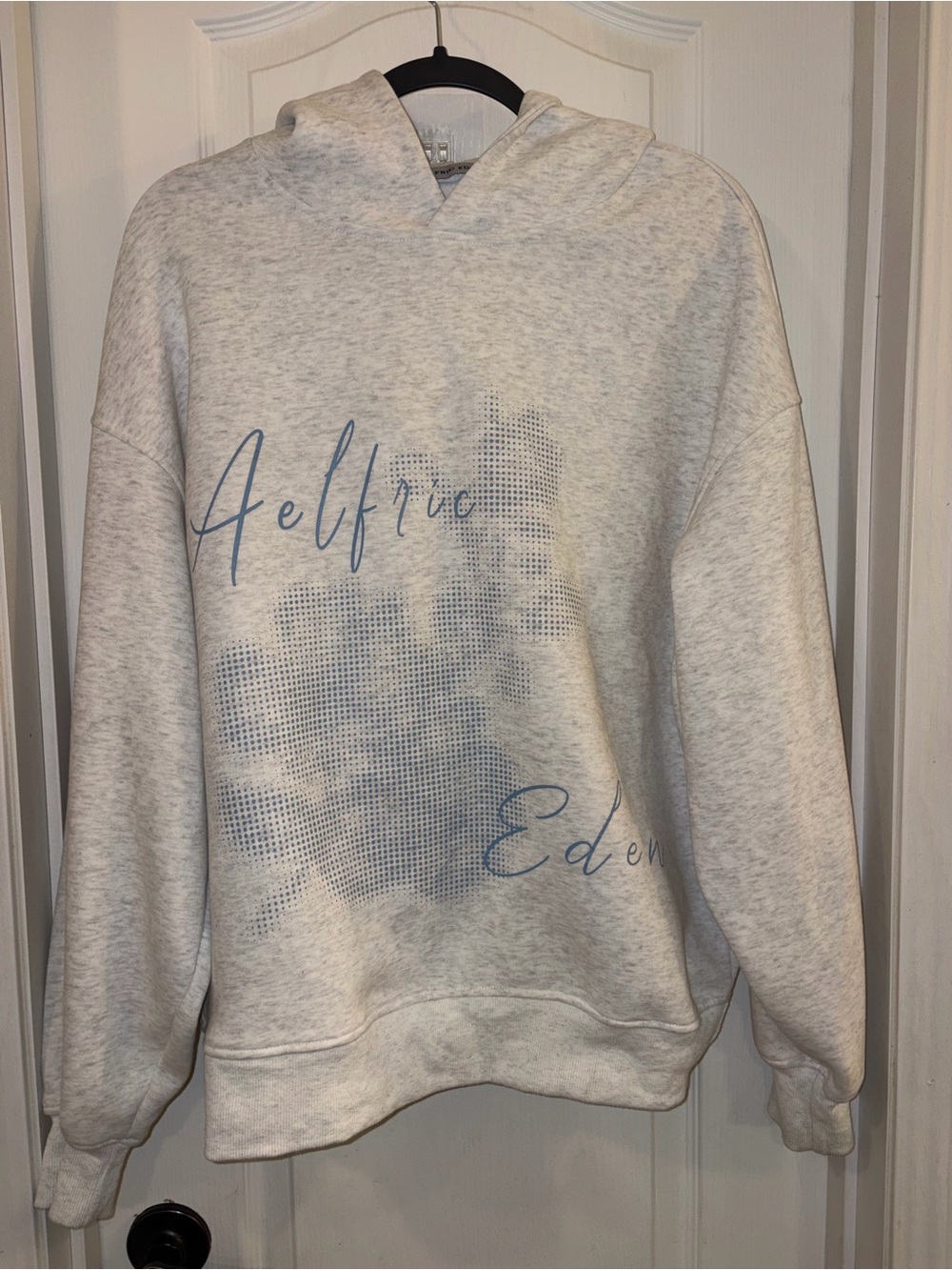 Aelfric Eden Light Gray Crewneck Sweatshirt with Blue Script Graphic